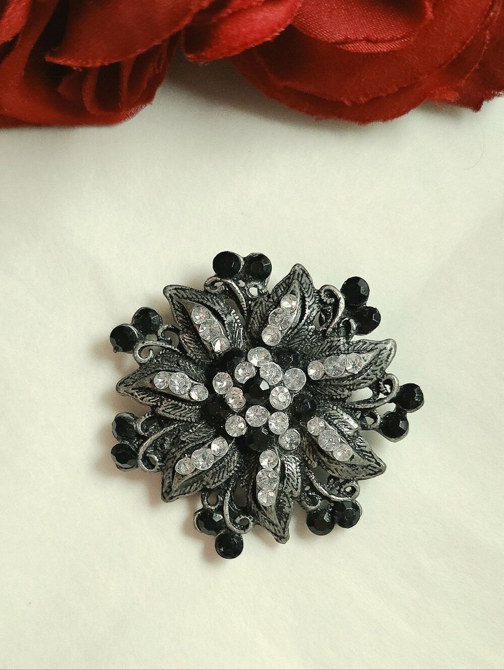 Vintage Clear & Black Crystal Etch Flower Petal Brooch Statement Brooch